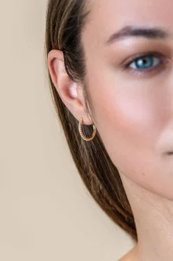 17mm ZINZI Gold 14 krt gouden oorringen bezet met witte zirconia's met luxe klapsluiting 17mm x 1,7mm vierkante buis ZGO506