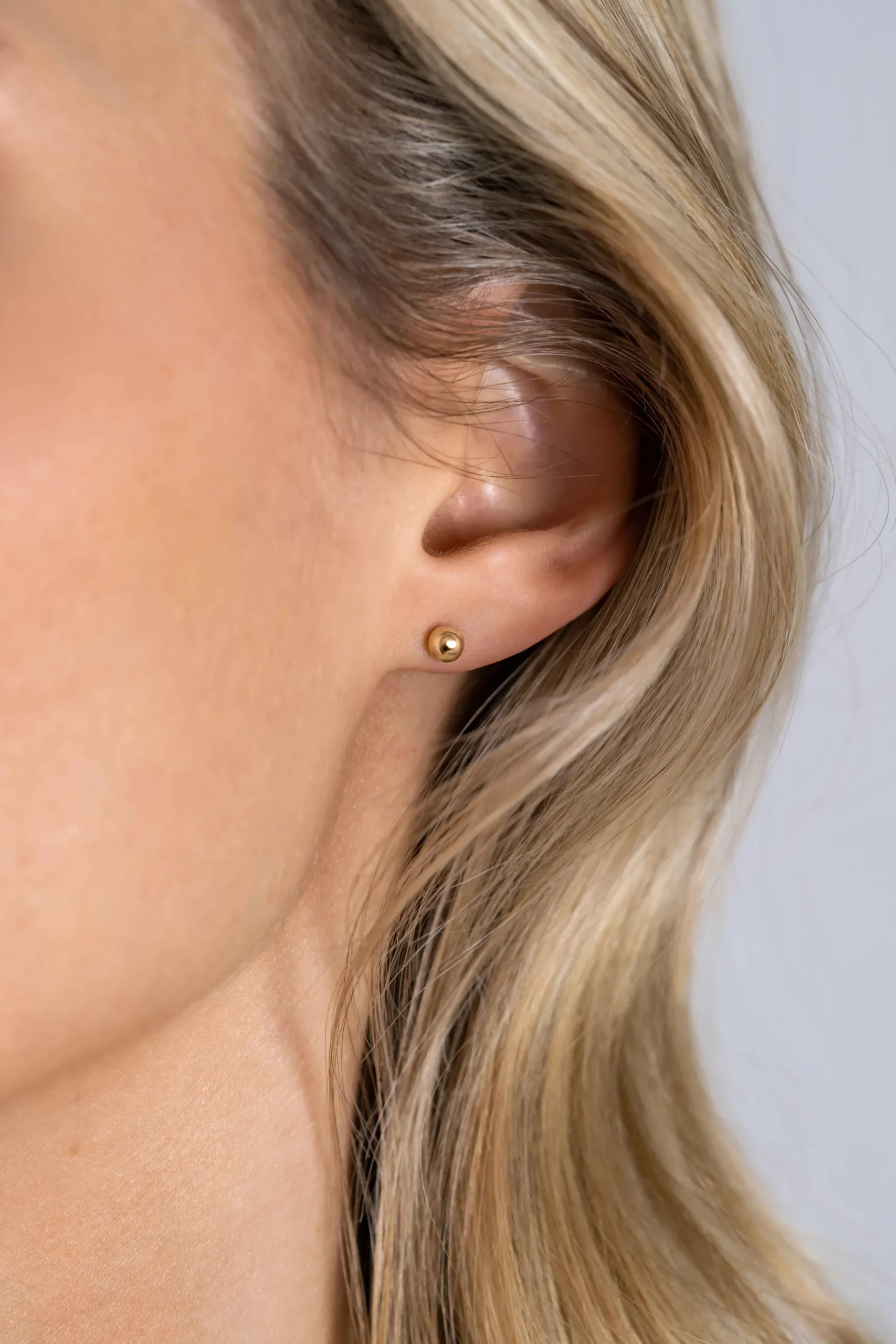 4mm ZINZI Gold 14 krt gouden glanzende bol oorknoppen 4mm ZGO394