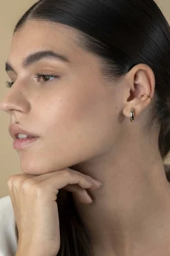 12,5mm ZINZI gold plated zilveren ear cuff gladde buis per stuk geprijsd ZIO-CUFF1G