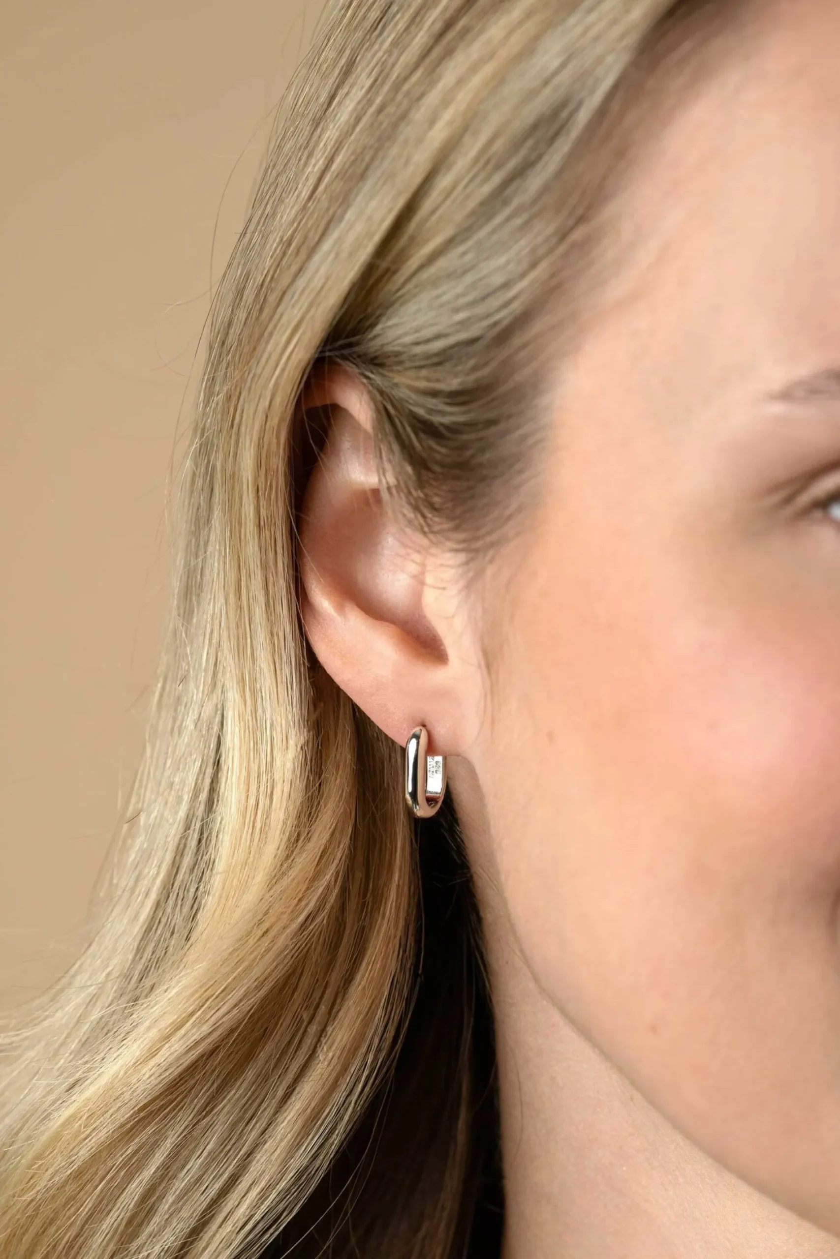 14,5mm ZINZI zilveren oorringen in ovale vorm met ronde buis 3mm breed ZIO2603