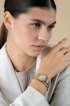 ZINZI Elegance bicolor horloge witte wijzerplaat en rechthoekige goudkleurige kast en bicolor stalen schakelband 28mm extra dun ZIW1907