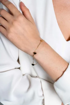 ZINZI Gold 14 krt gouden armband met trendy paperclip schakels 1,8mm breed met drie gladde harten, lengte 19cm ZGA342
