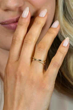 ZINZI Gold 14 krt gouden cross-over ring (5mm breed) glad en bolletjes ZGR539