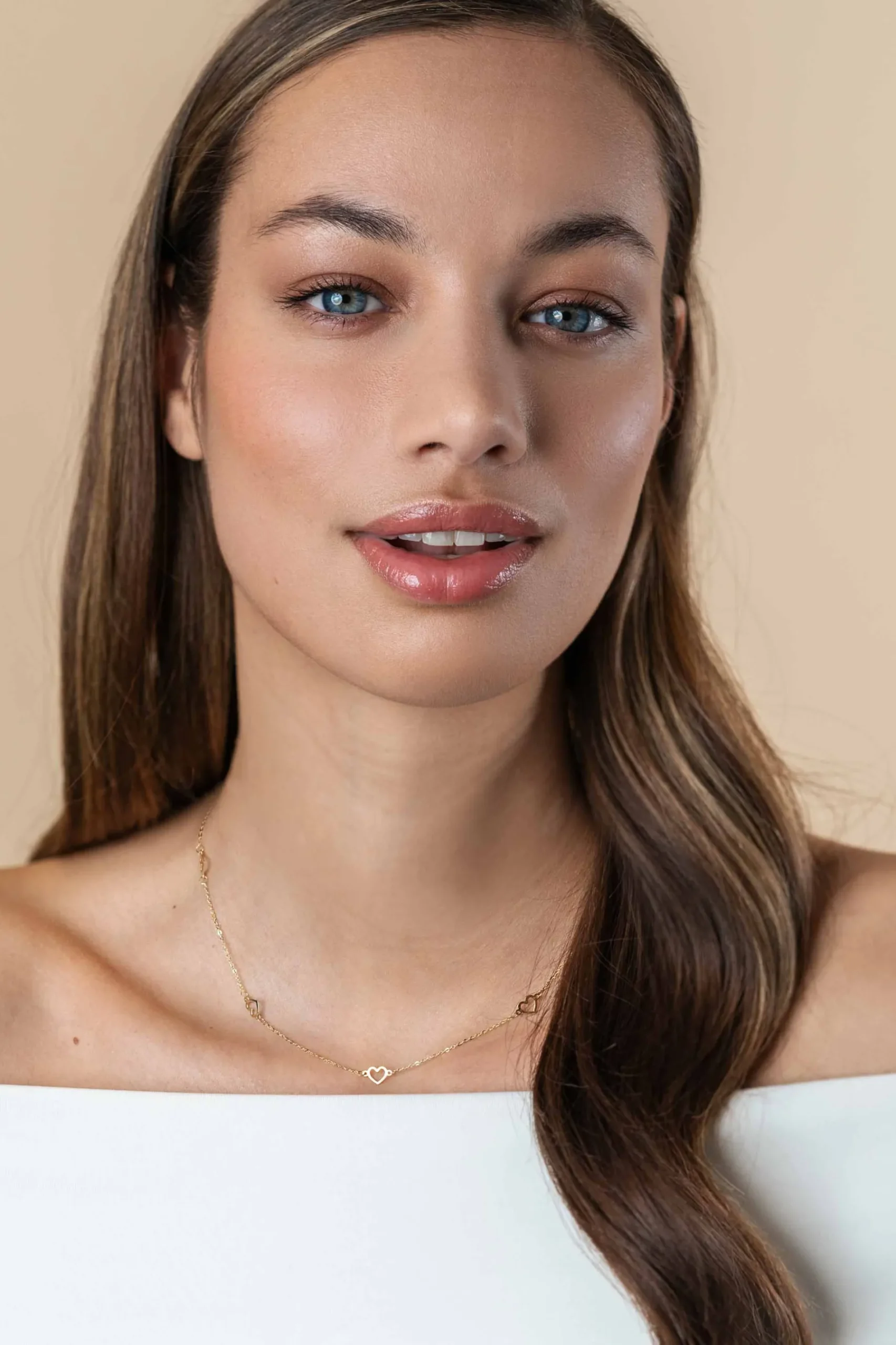 ZINZI Gold 14 krt gouden ketting met subtiele jasseron schakels en vijf open hartjes 5mm breed 42-45cm ZGC504