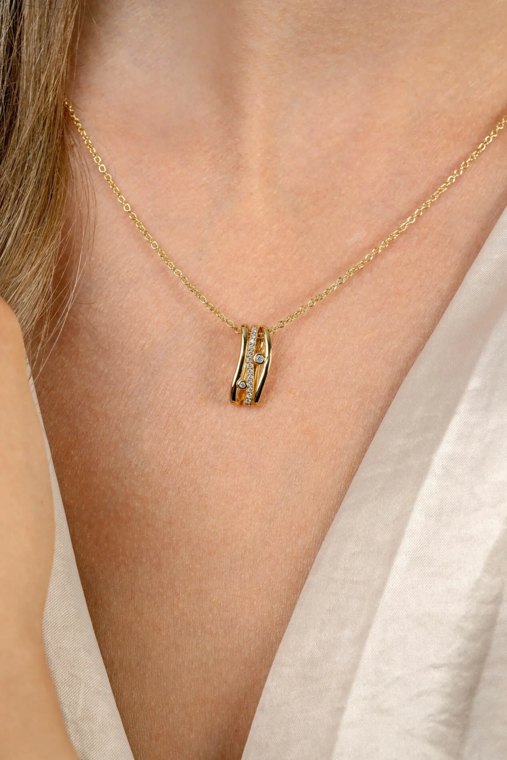 ZINZI gold plated zilveren schakelketttinkje met multi-look hanger (16mm) in golvend design 45-48cm ZIC2685