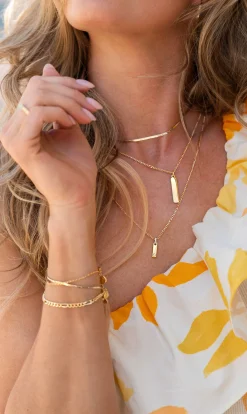 ZINZI gold plated zilveren rechthoekig plaatje als hanger 20mm bezet met witte zirconia ZIH2298 (zonder collier)