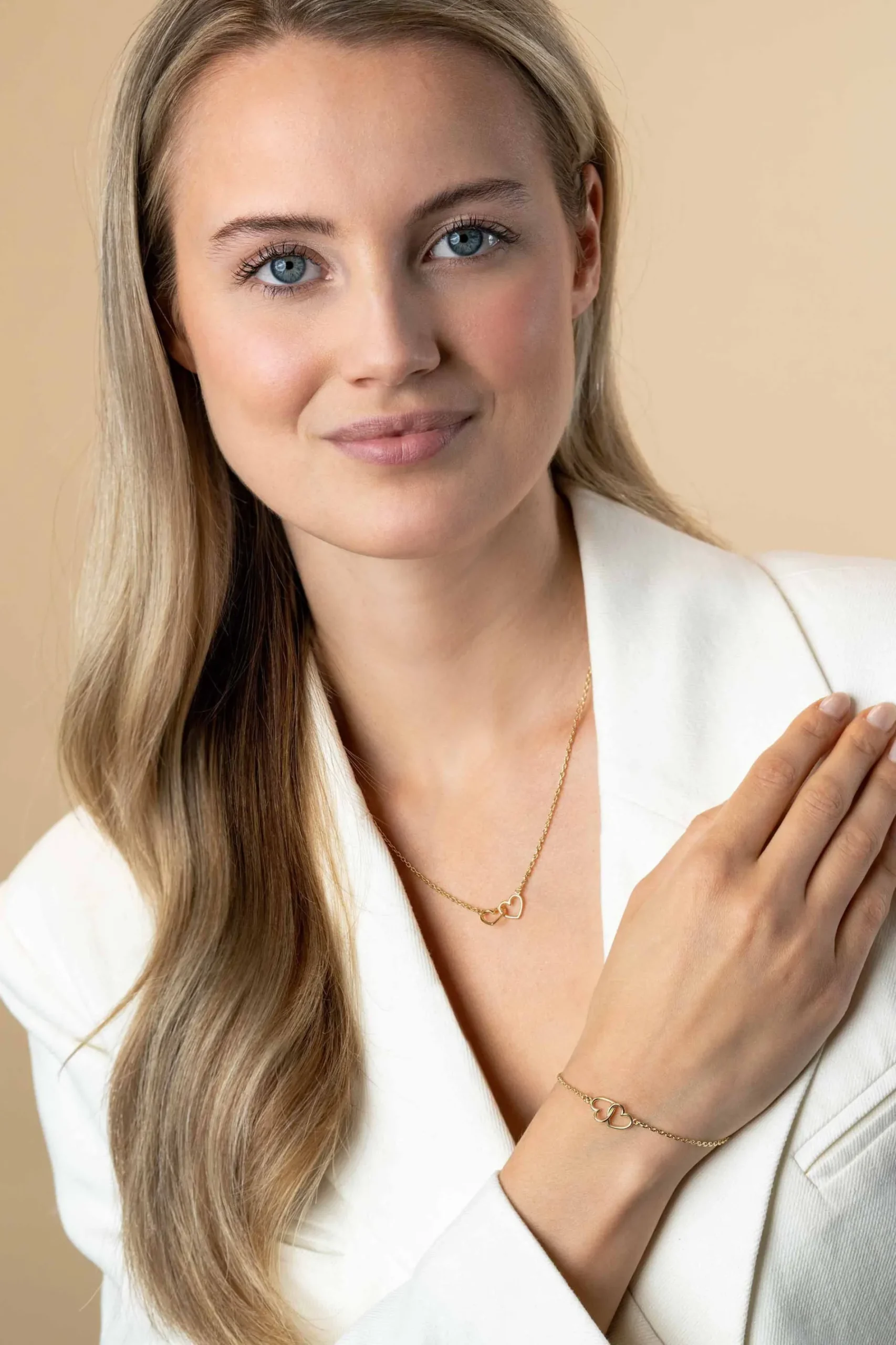 ZINZI gold plated zilveren armband met 2 verbonden hartjes 16,5-19,5cm ZIA2513G