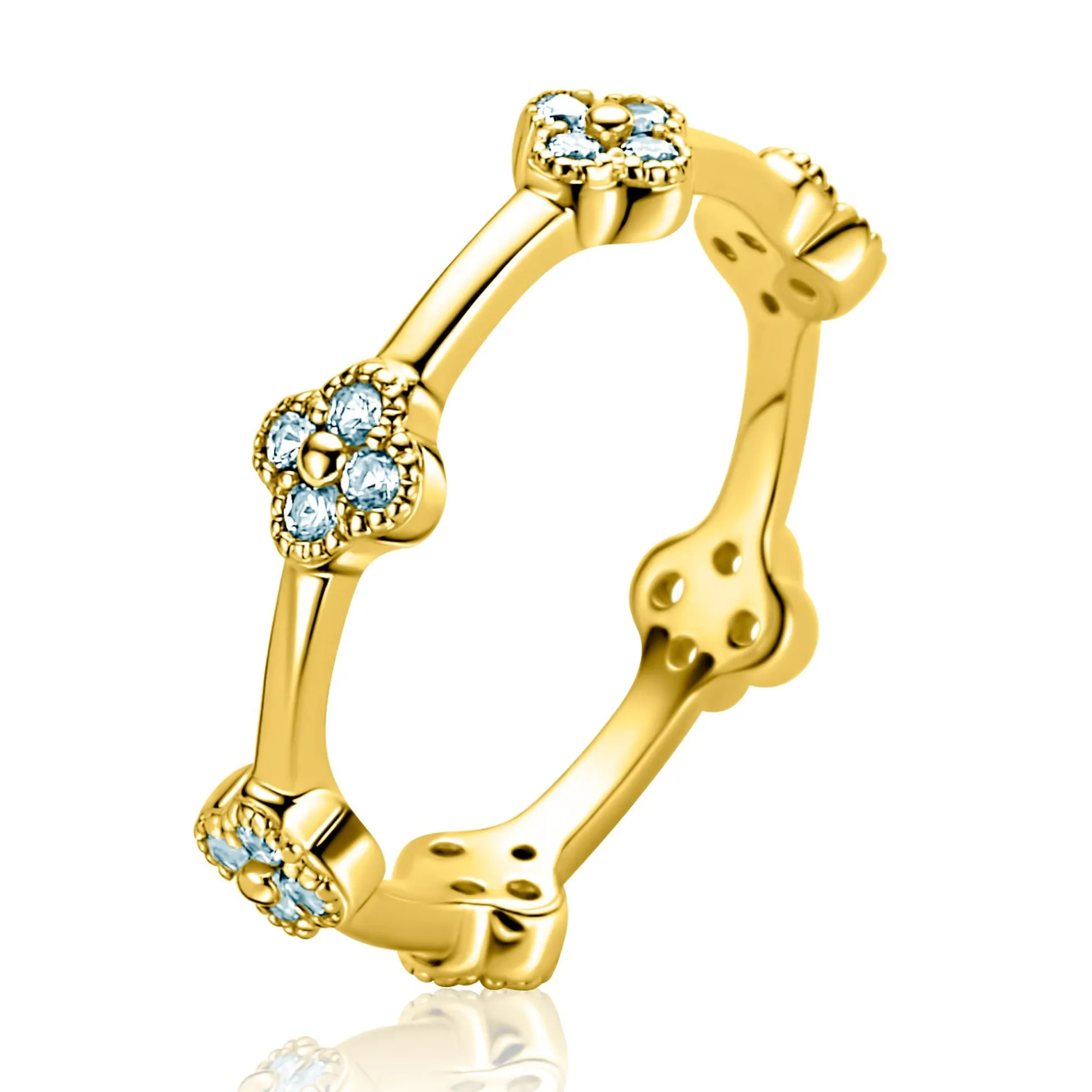 ZINZI gold plated zilveren ring (5mm breed) met lichtblauwe klavers ZIR2662