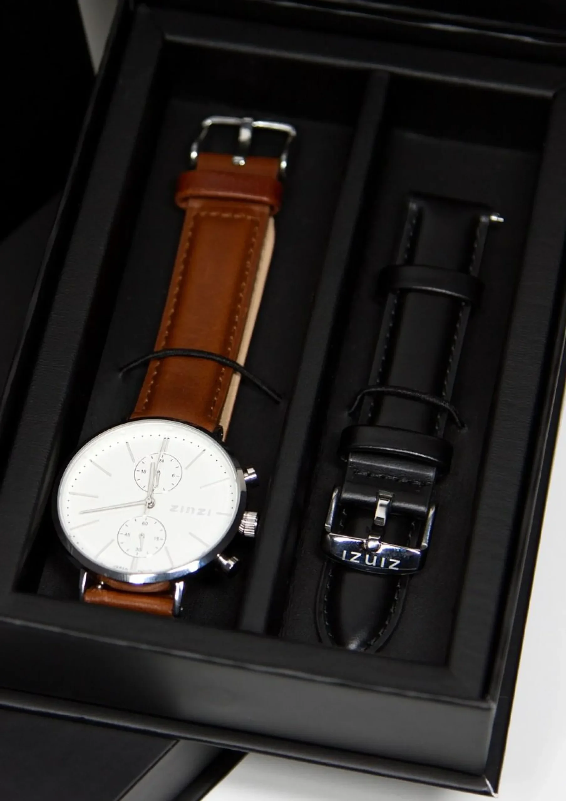 ZINZI Man watch Traveller white witte wijzerplaat stalen kast bruine leren band 39mm dual time ZIW740