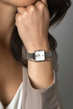 ZINZI Square Mini horloge witte parelmoer wijzerplaat en vierkante zilverkleurige kast stalen mesh band 22mm extra dun ZIW1717