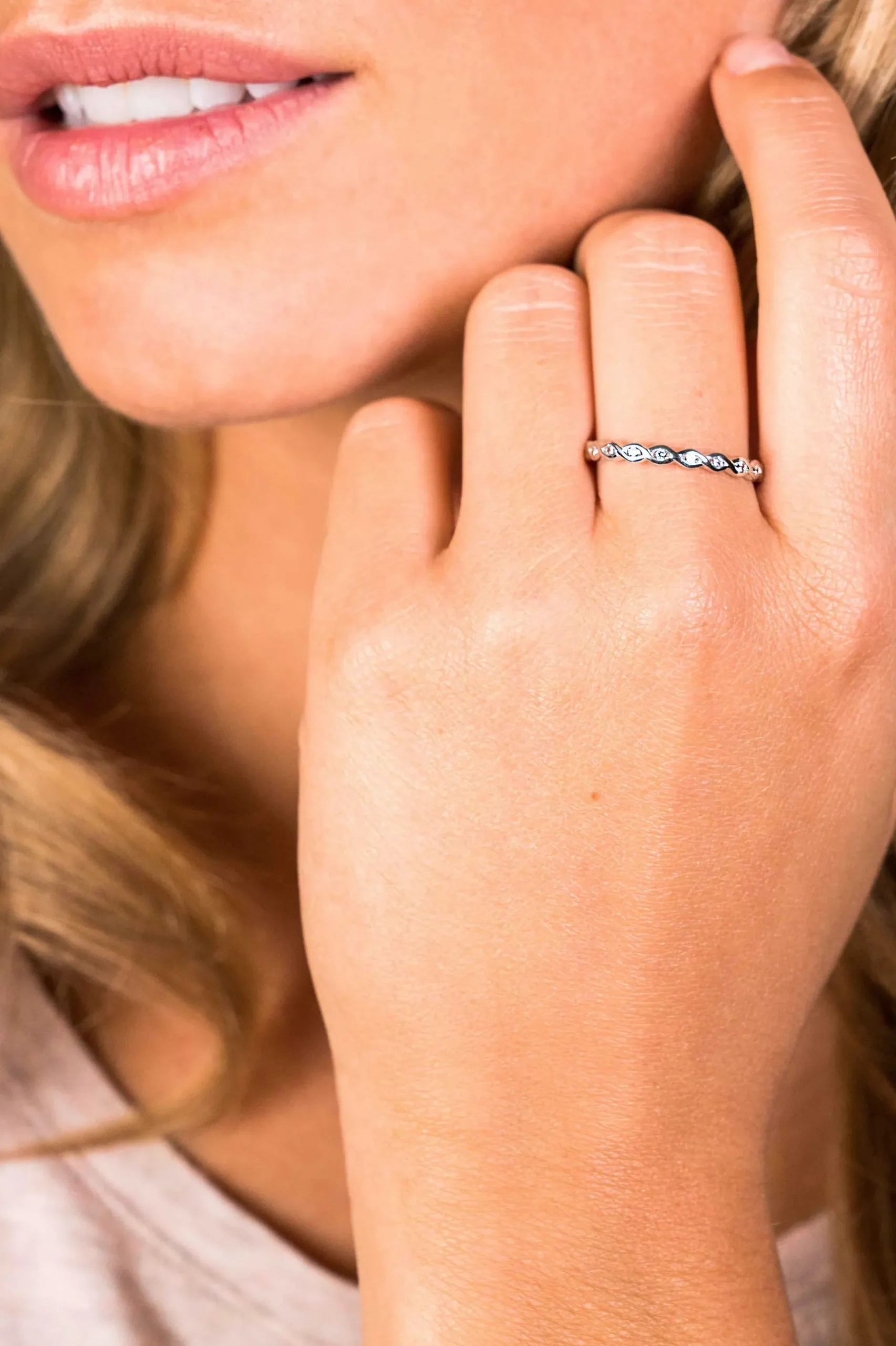 ZINZI zilveren aanschuifring Infinity wit 2,4mm ZIR1595