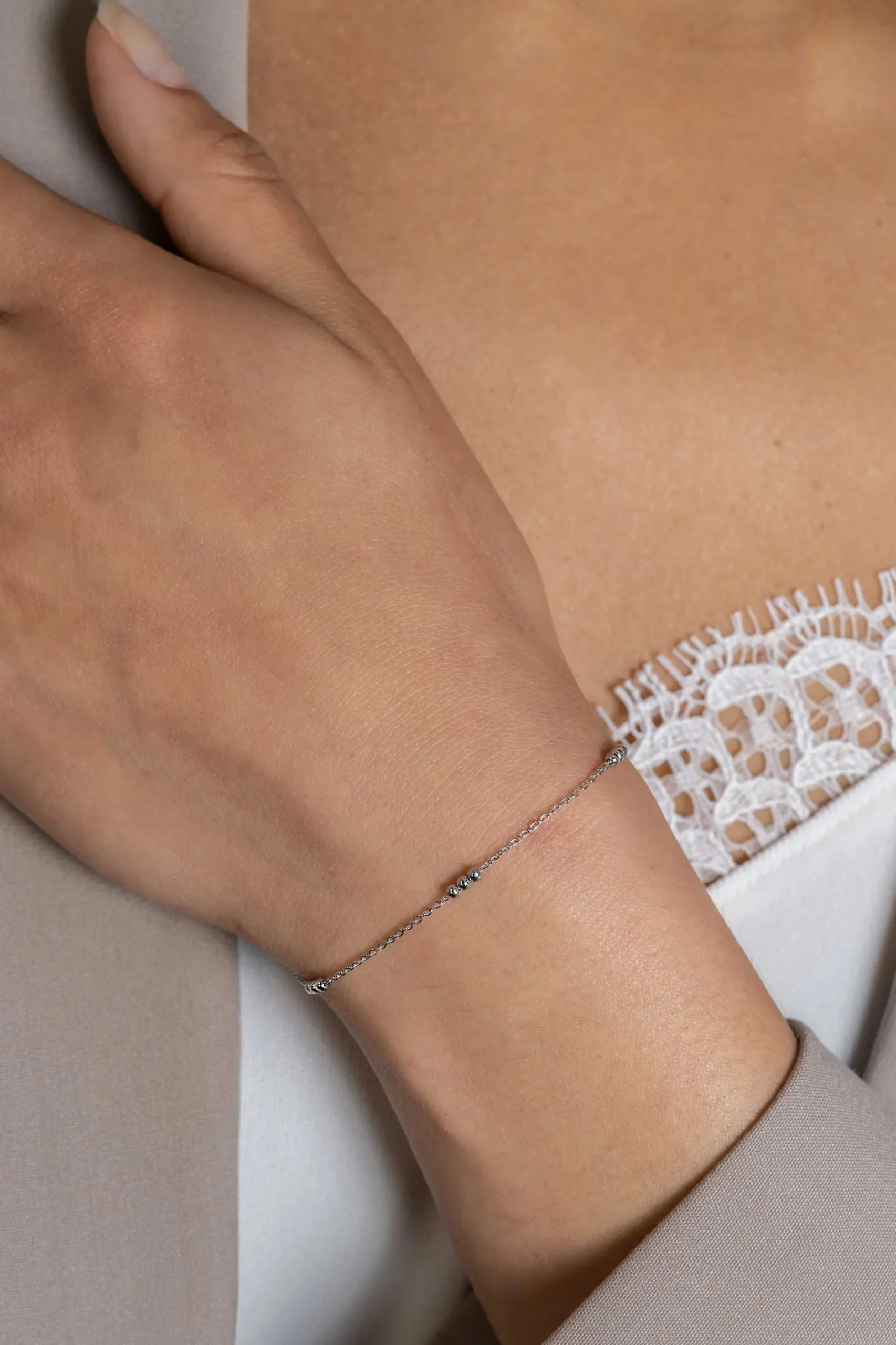 ZINZI zilveren armband met fijne jasseron schakel en vijf trio-bolletjes 17-20cm ZIA2465