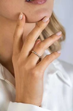ZINZI zilveren bicolor aanschuifring 3mm met bolletjes, waarvan vijf bolletjes bezet zijn met witte zirconia's ZIR2393