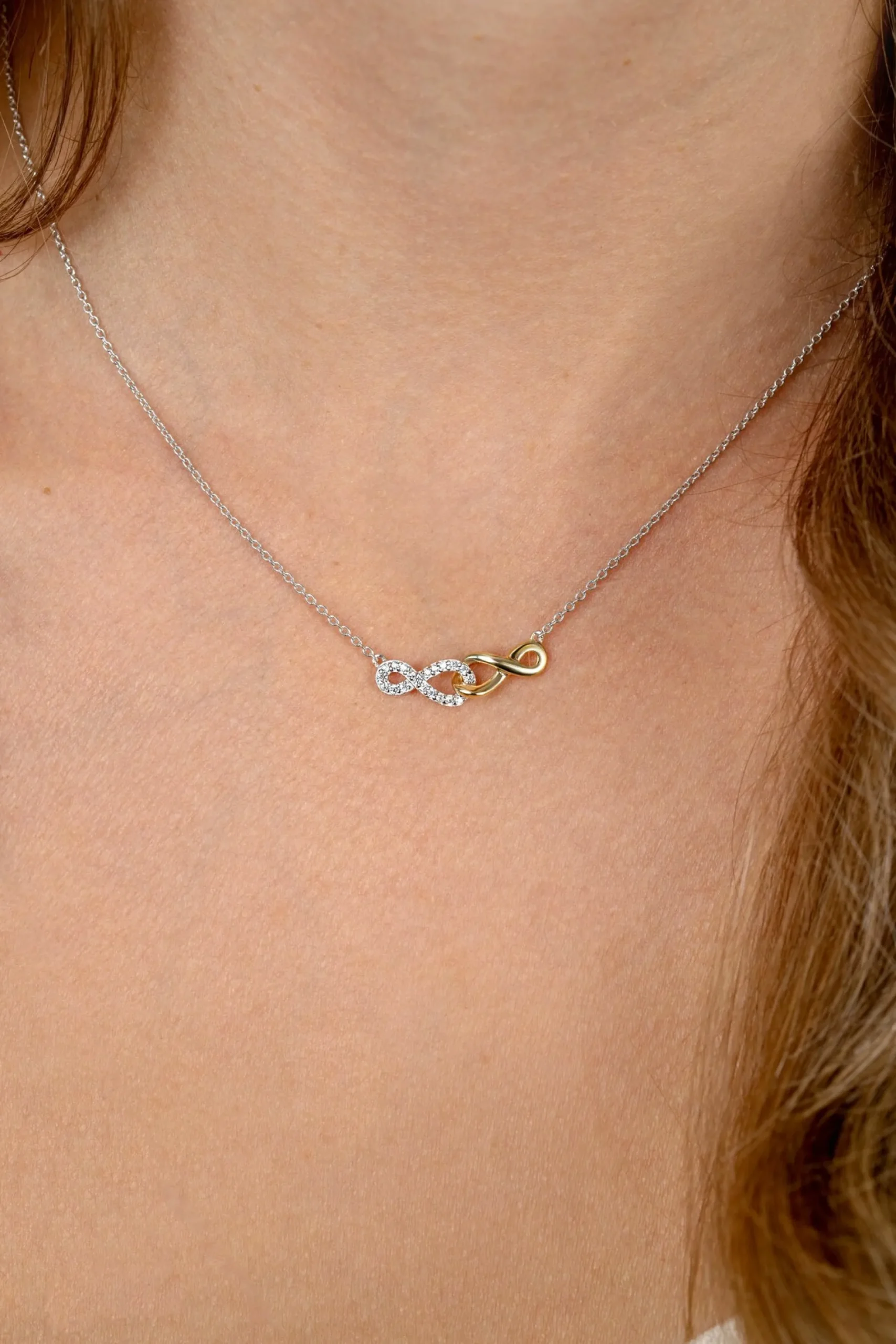 ZINZI zilveren fantasie ketting met aan elkaar verbonden Infinity tekens 42-45cm ZIC2649
