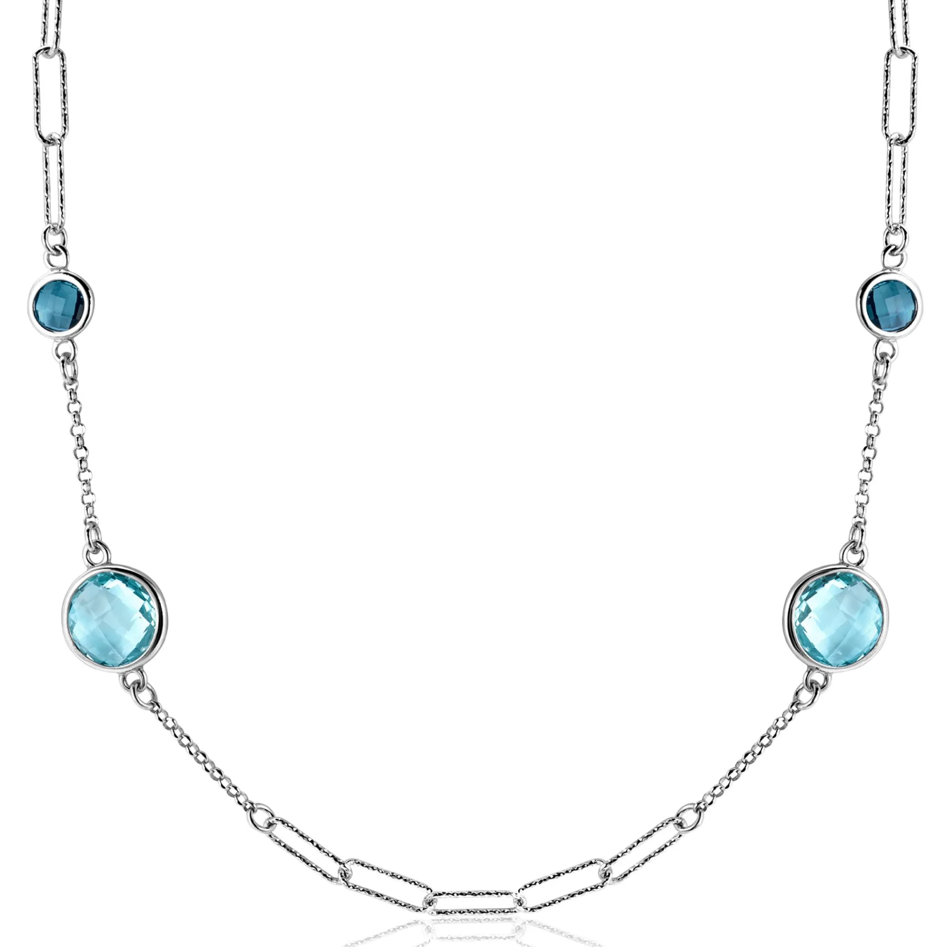 ZINZI zilveren fantasie ketting met paperclip schakels en vier ronde zettingen bezet met licht blauwe en indigo blauwe kleurstenen 40-45cm ZIC2418