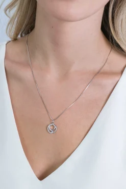 ZINZI zilveren hanger 15 mm, symboliseert verbondenheid, witte zirconia's ZIH2119S (zonder collier)