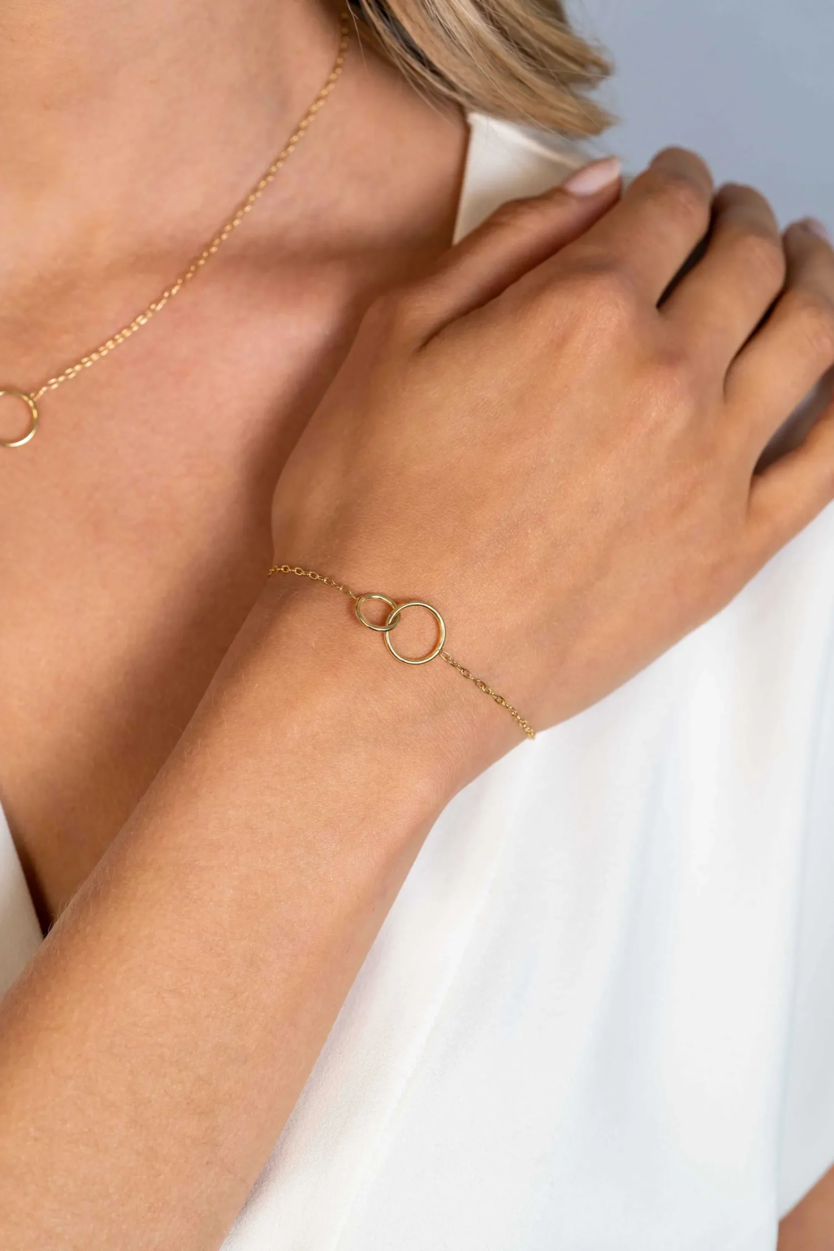 ZINZI zilveren 14K geelvergulde paperclip schakel armband met ronde vormen 17-20cm ZIA2275G