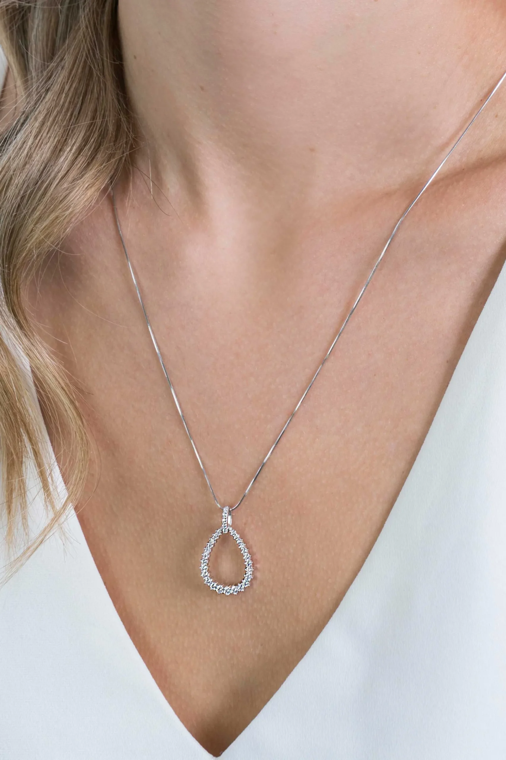 ZINZI zilveren luxe hanger 23 mm open druppelvorm witte zirconia's ZIH2123 (zonder collier)