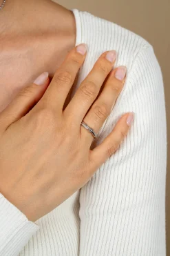 ZINZI zilveren multi-look ring (4mm breed) met knoop, bezet met witte zirkonia's ZIR2680