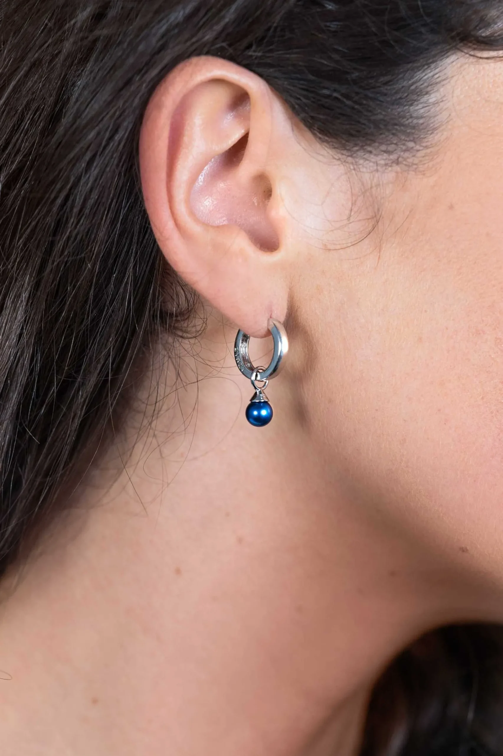 ZINZI zilveren oorbedels parels blauw 6mm ZICH1749B (zonder oorringen)