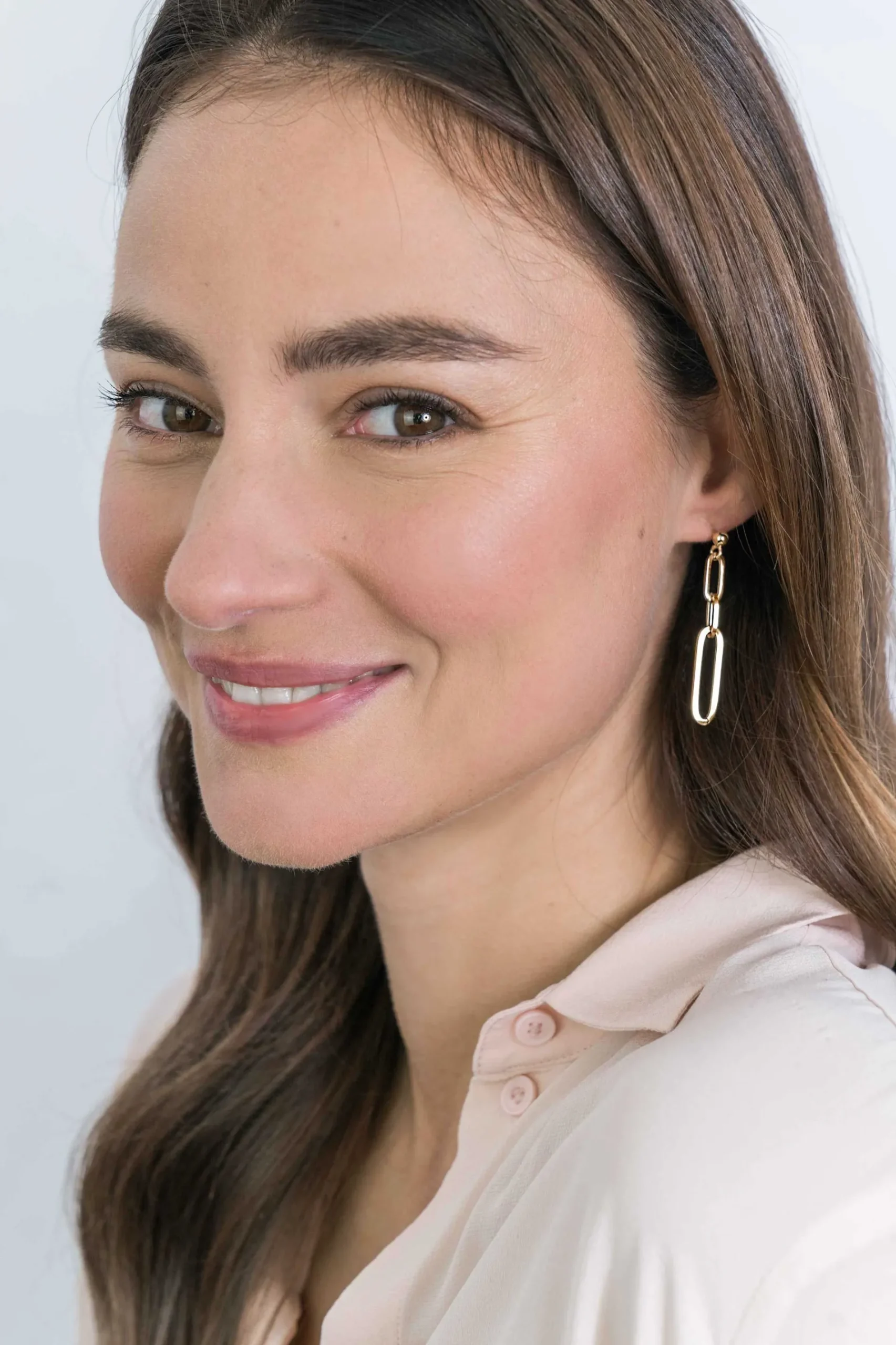 ZINZI zilveren oorhangers 45mm in 14K geel verguld met ovale closed for ever schakels ZIO1990G