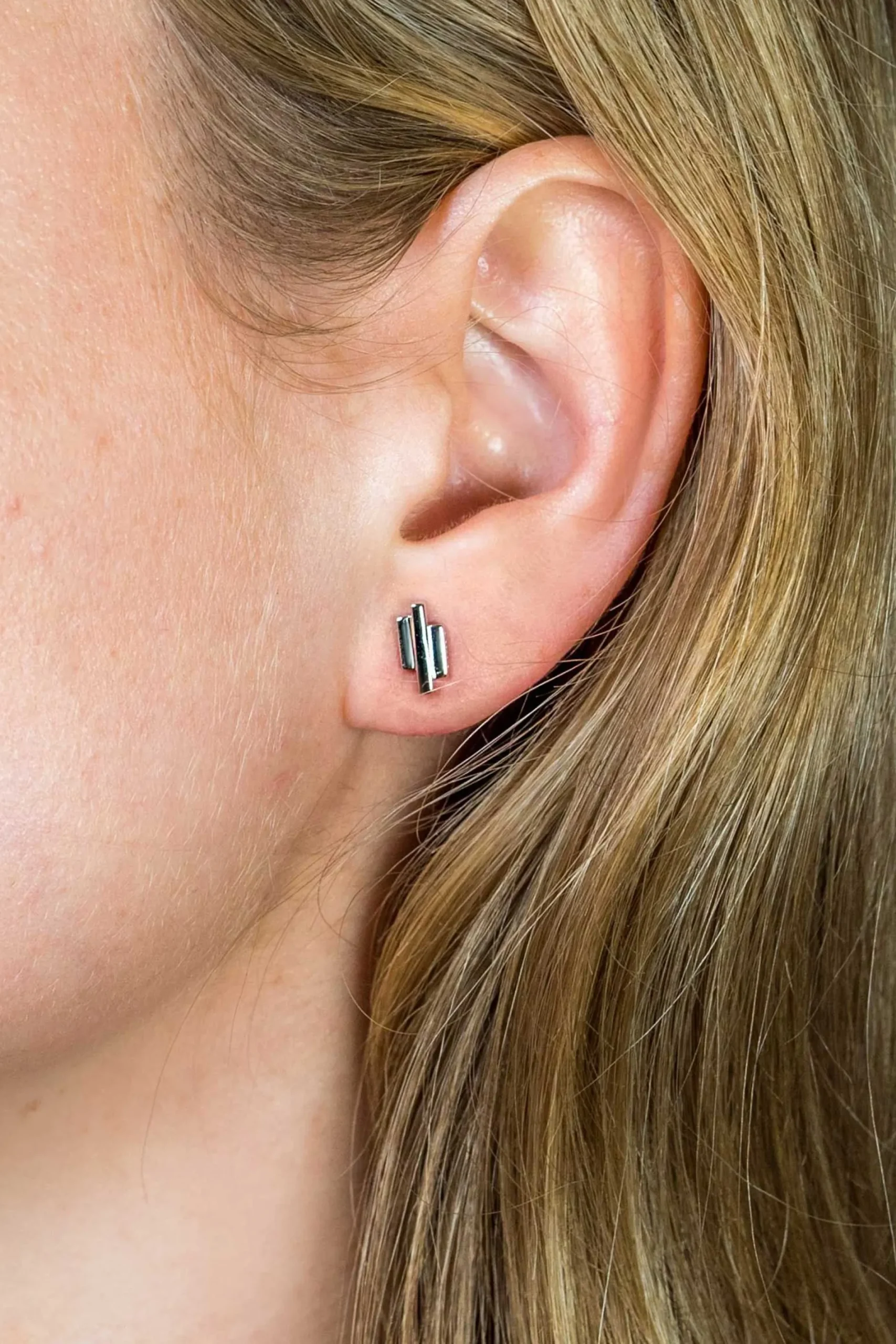 ZINZI zilveren oorknoppen staafjes vorm glad 9mm ZIO1586