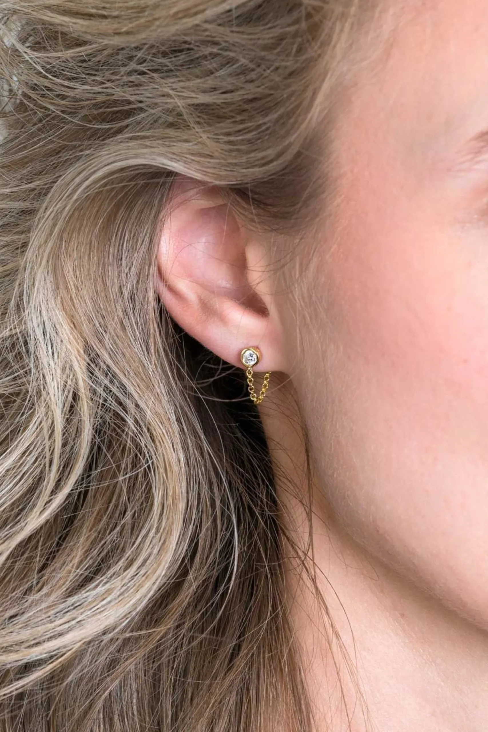 ZINZI zilveren oorknoppen 14K geel verguld met ketting rond wit ZIO1773Y
