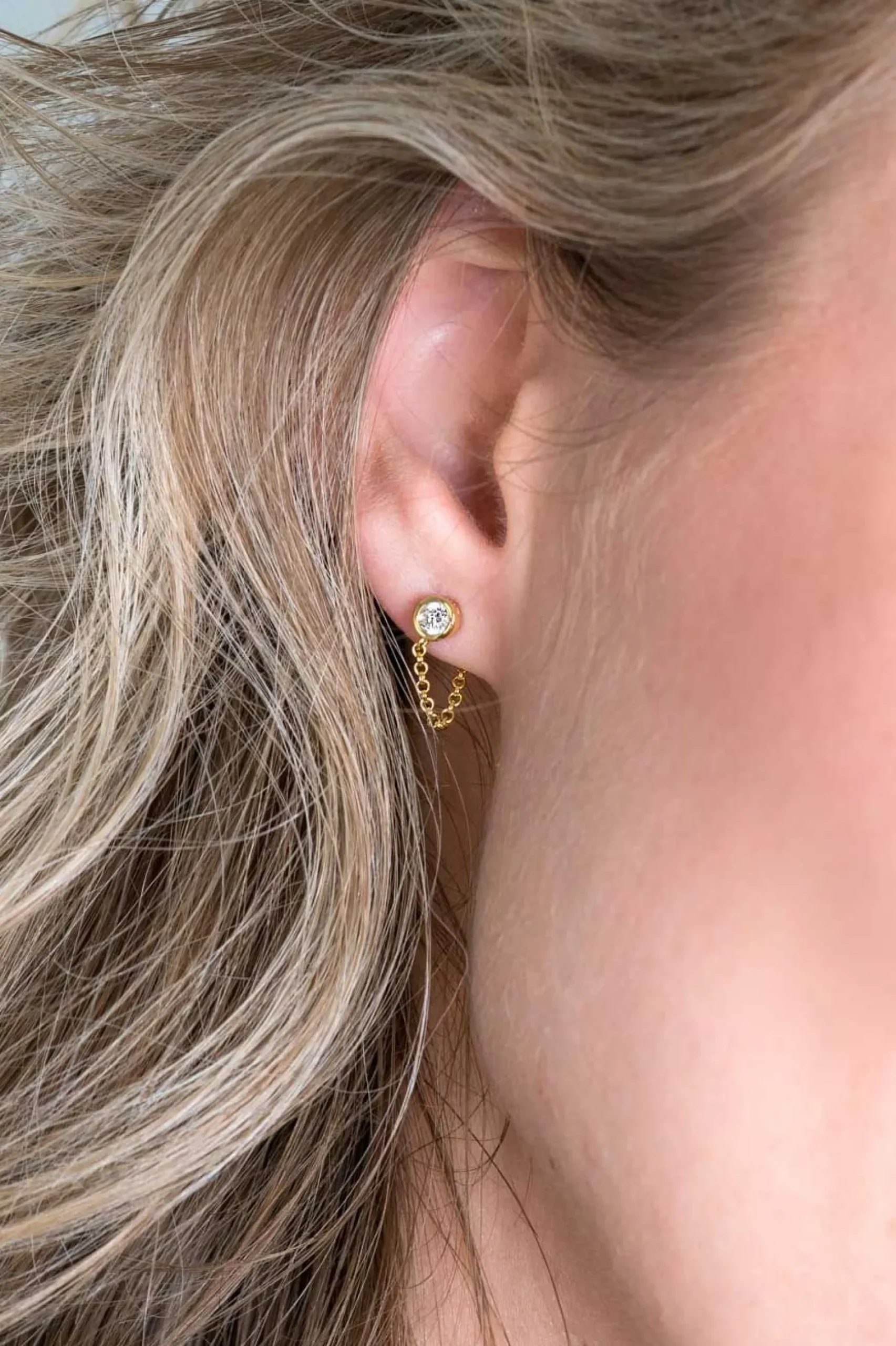 ZINZI zilveren oorknoppen 14K geel verguld met ketting rond wit ZIO1773Y