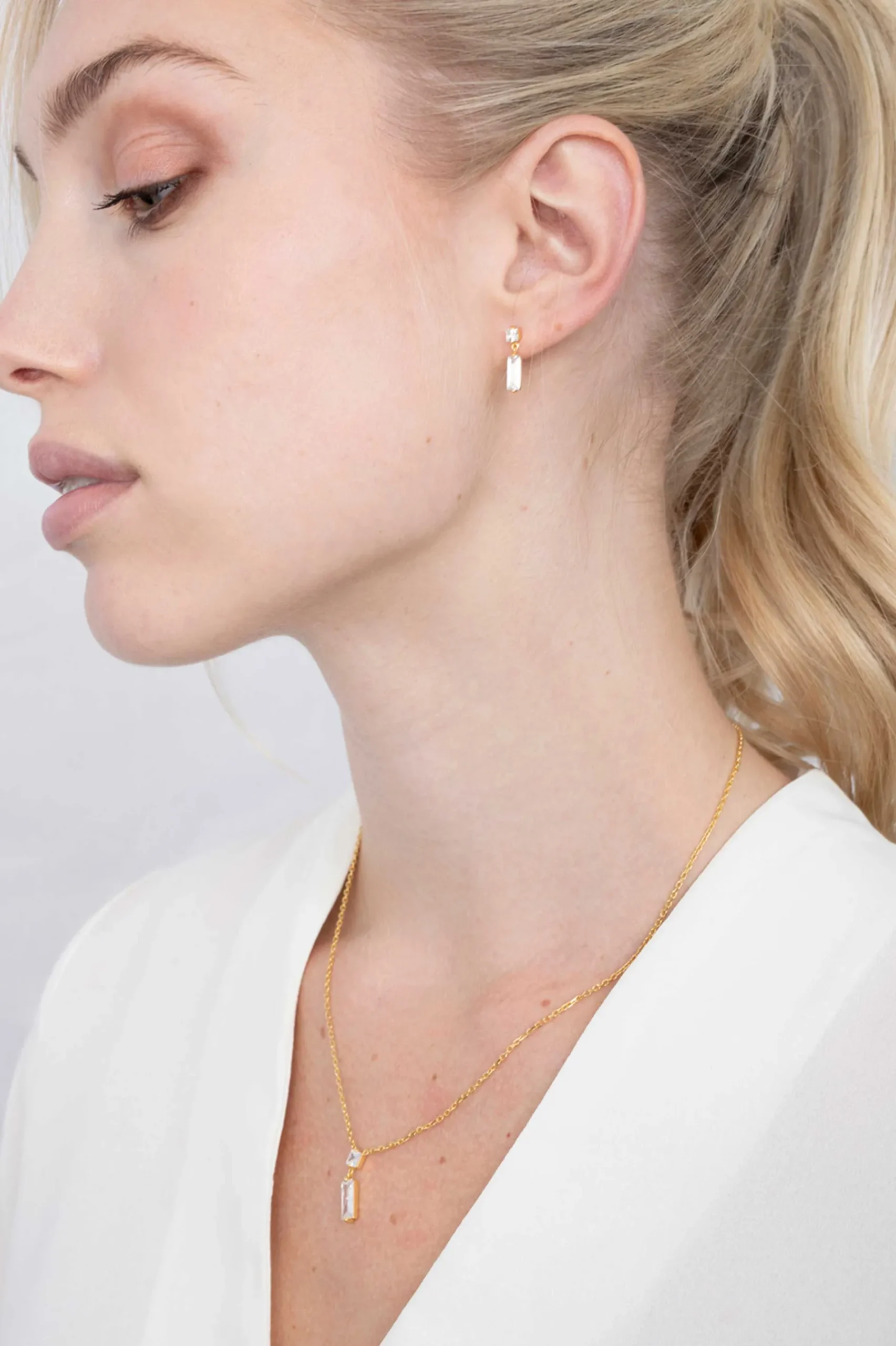 ZINZI zilveren oorsieraden geel verguld 15mm baguette rechthoek vierkant wit ZIO2056Y