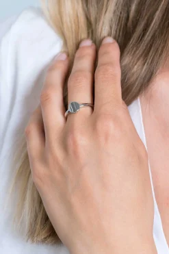 ZINZI zilveren ring rond glanzend plaatje 8mm ZIR2220