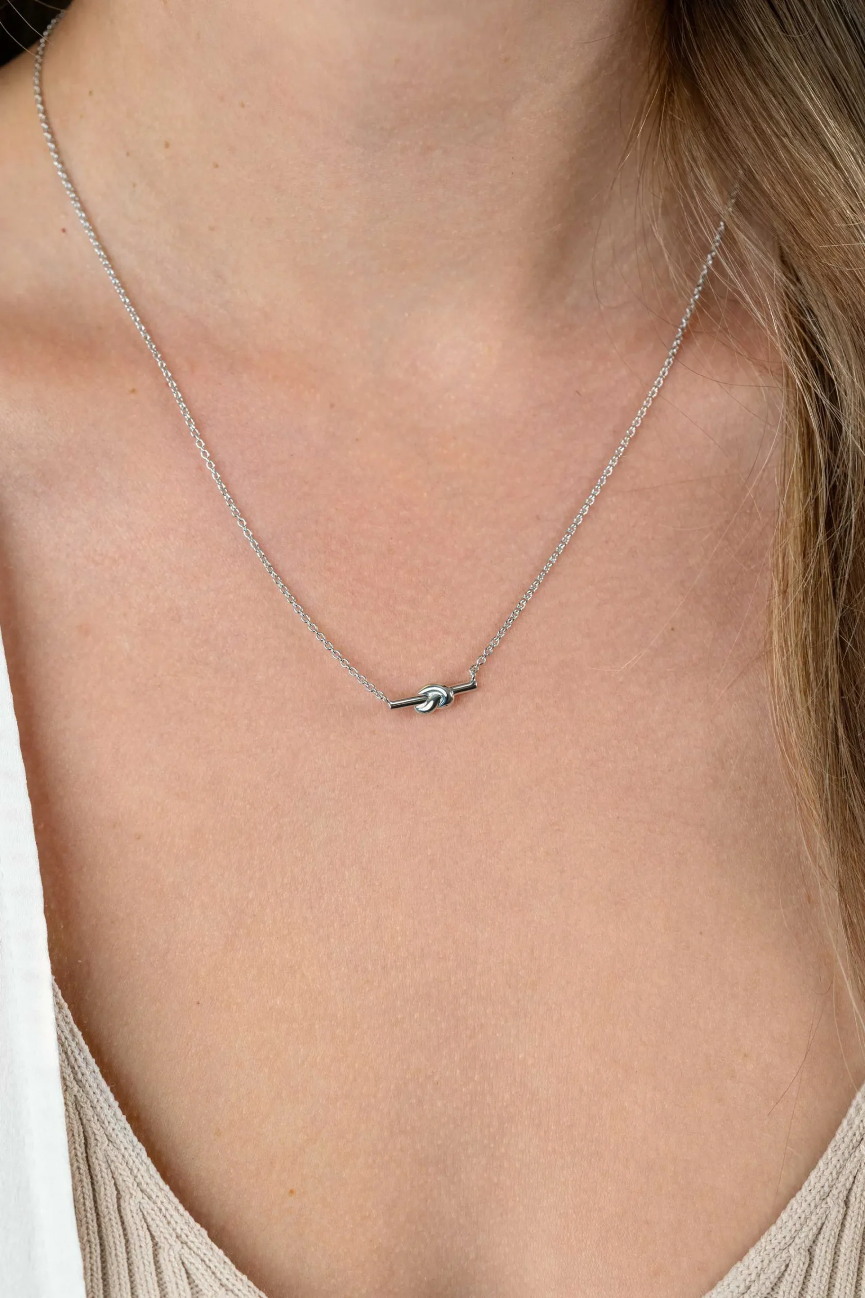 ZINZI zilveren schakel ketting met staafje en trendy knoop 45-48cm ZIC2613