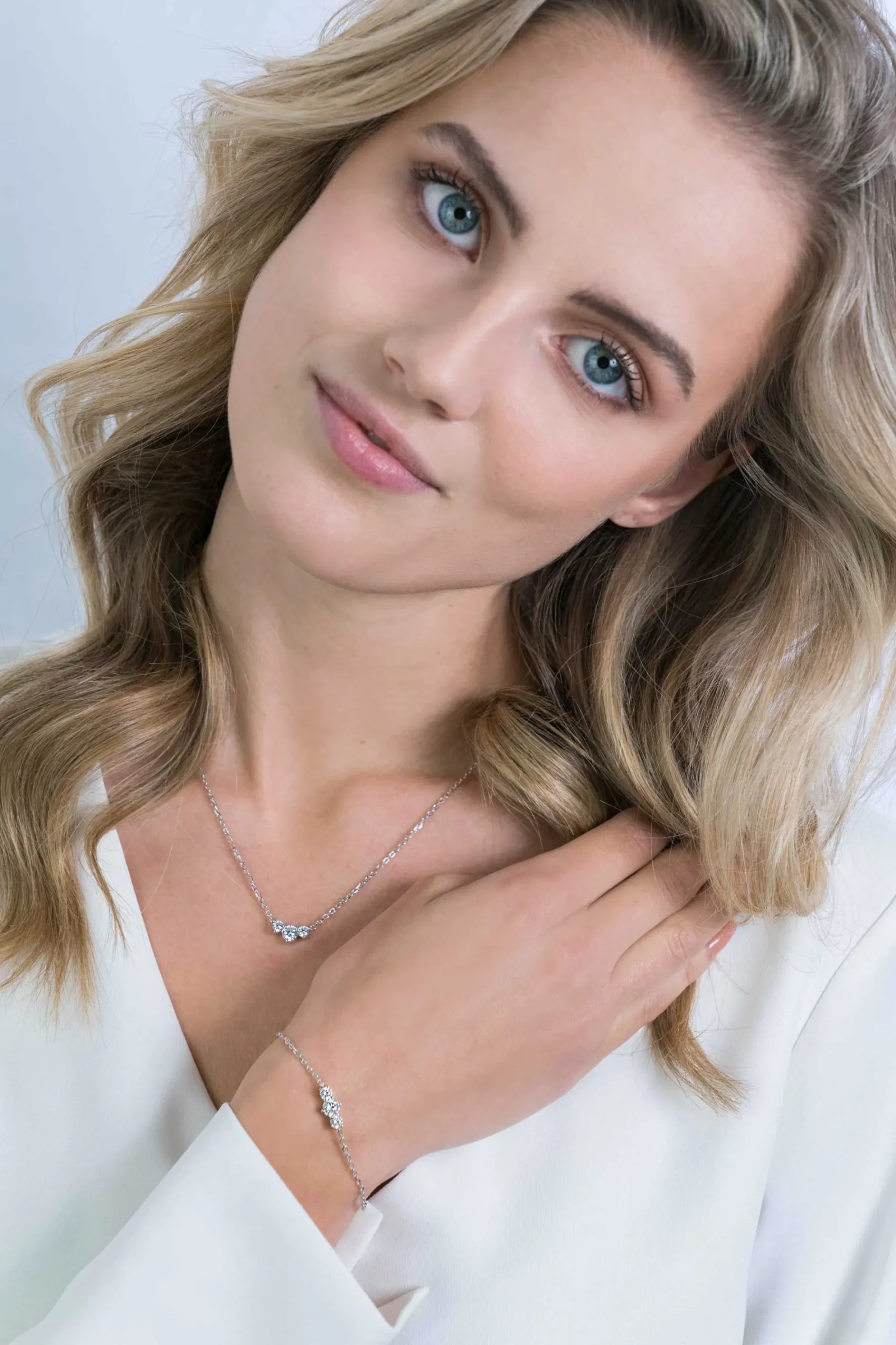 ZINZI zilveren schakel ketting ronde zirconia's 42-45cm ZIC2136