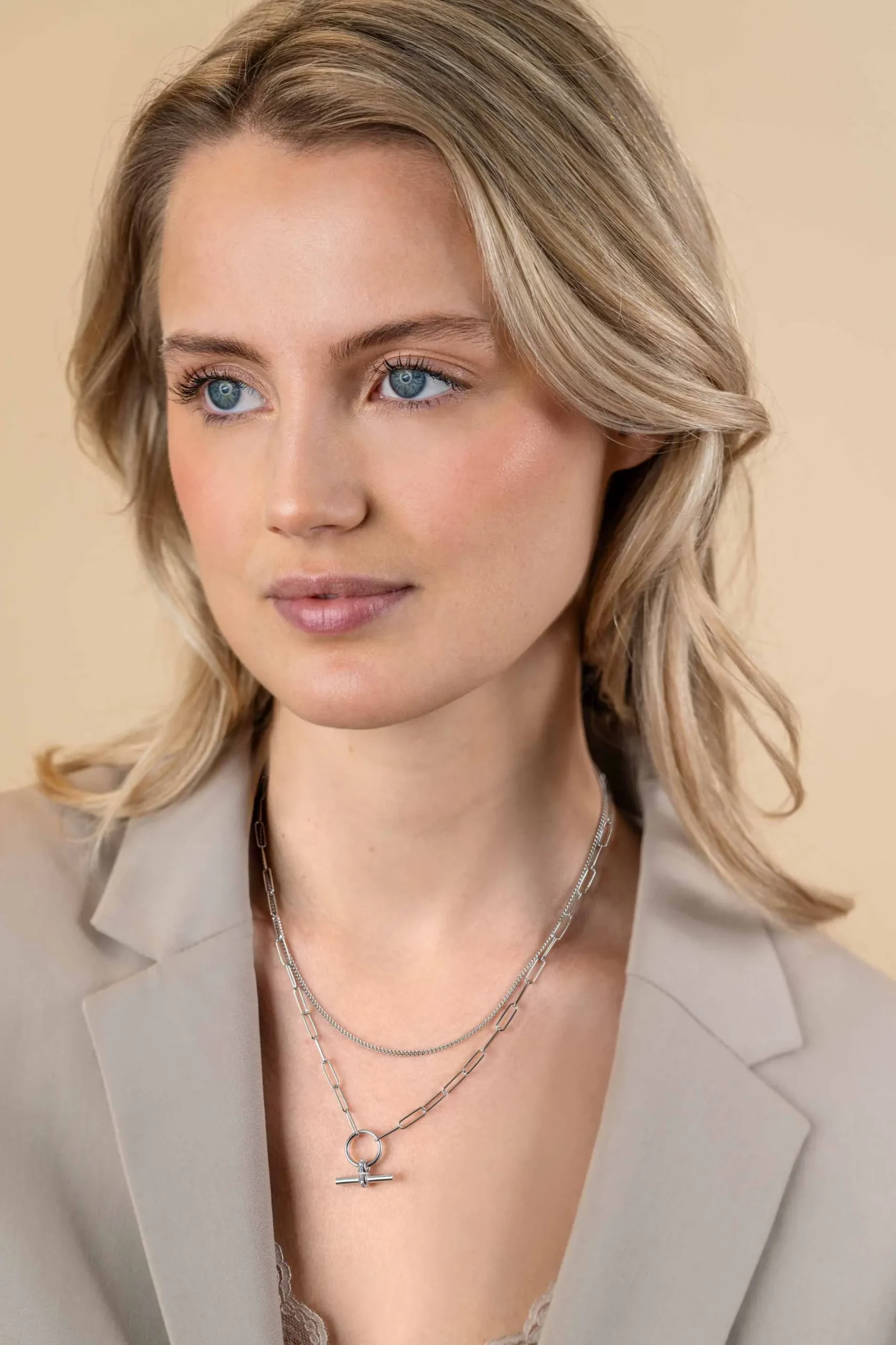 ZINZI zilveren schakel ketting 50cm met multilook: combinatie van gourmet en paperclip schakels en trendy T-bar bezet met witte zirconia's ZIC2462